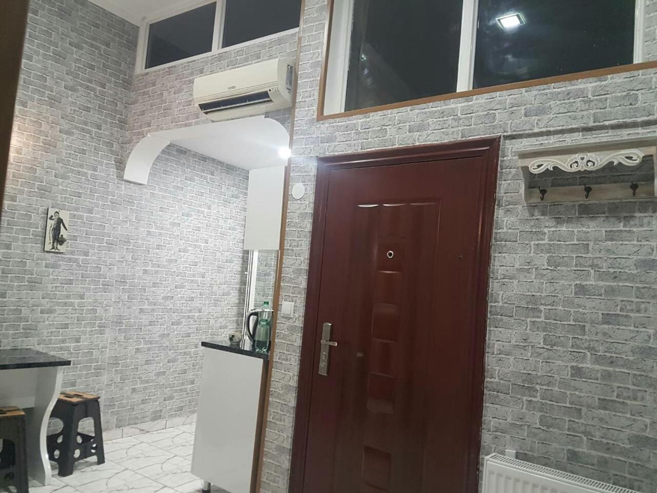 Old Town House On Asatiani Appartement Tbilisi Buitenkant foto